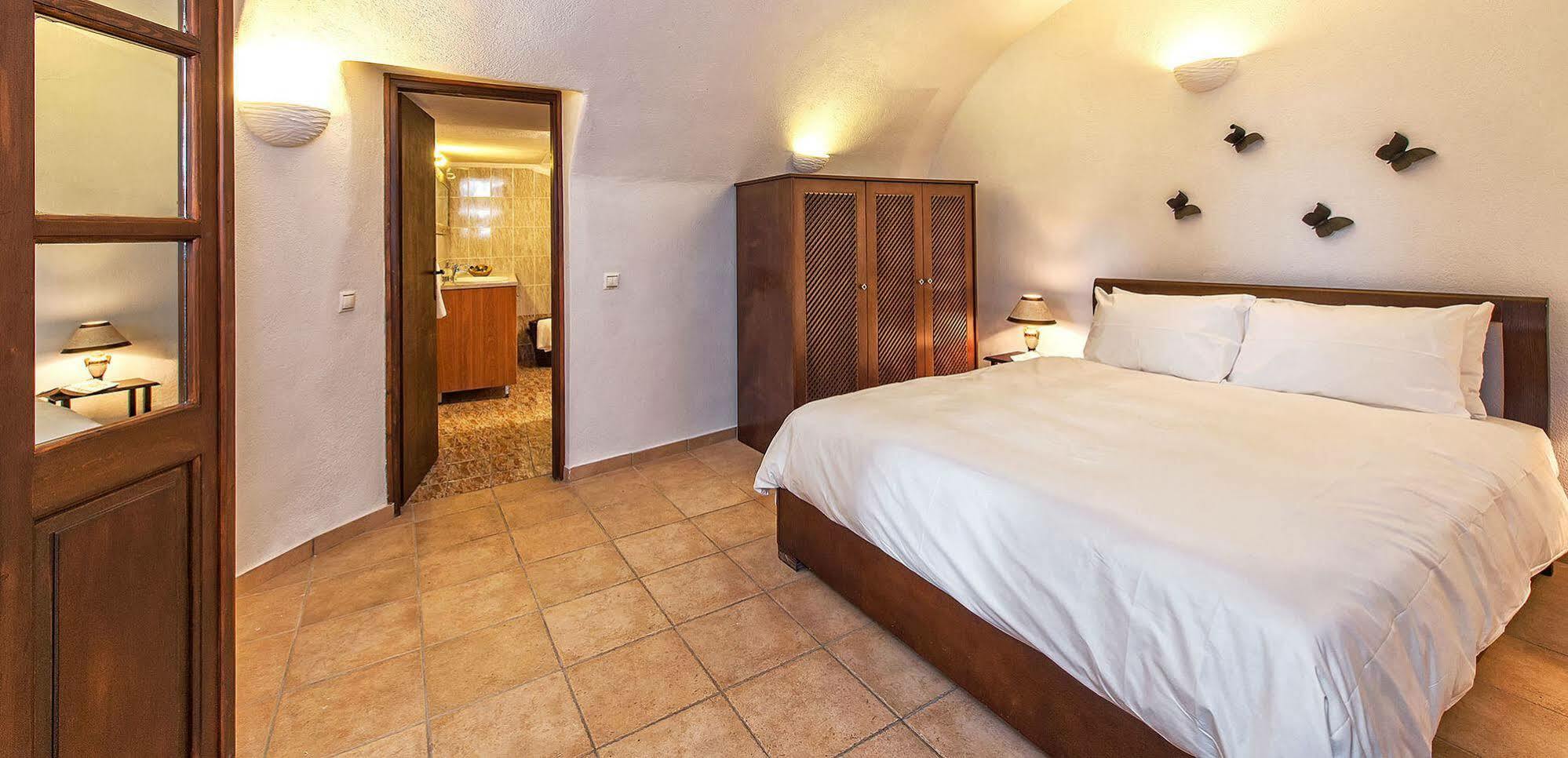 Nereids Villa Santorini Megalochori  Ngoại thất bức ảnh
